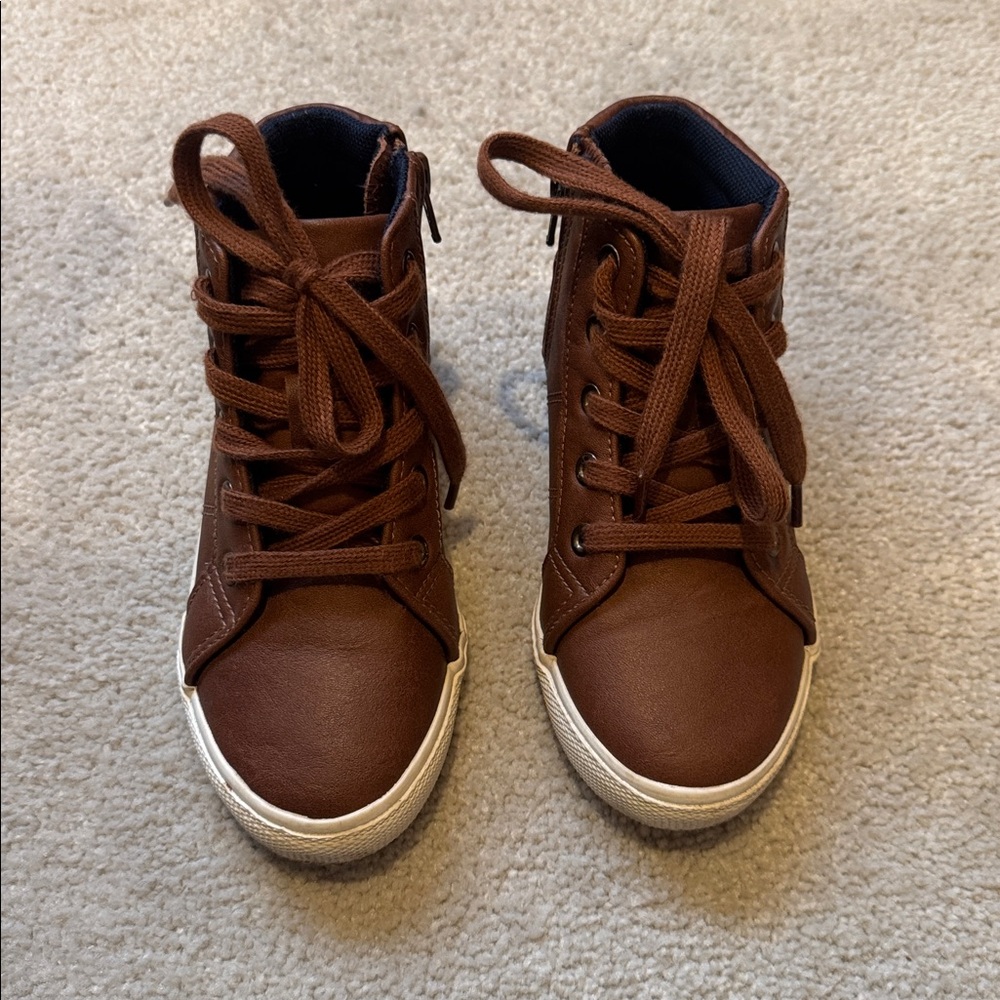 Cat&Jack Shoes - Picture 2 of 5